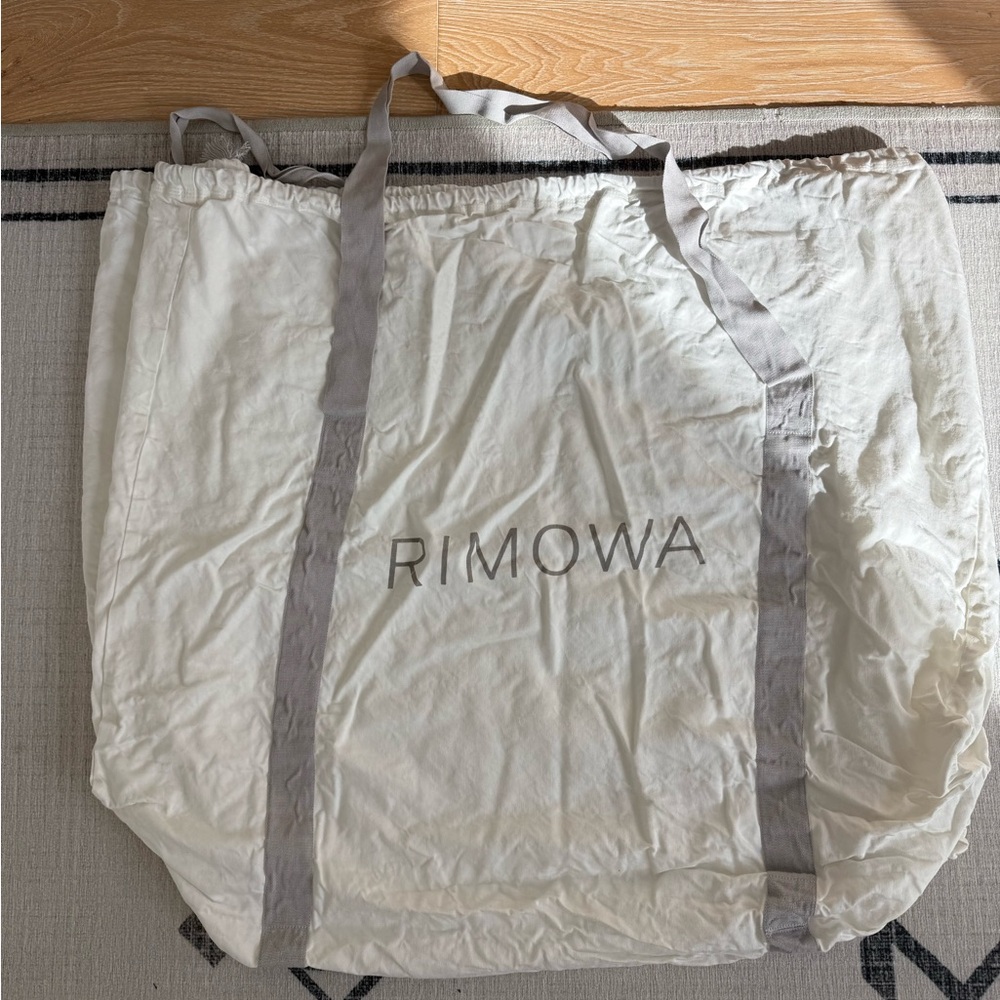 RIMOWA White Duffel Dust Bag
